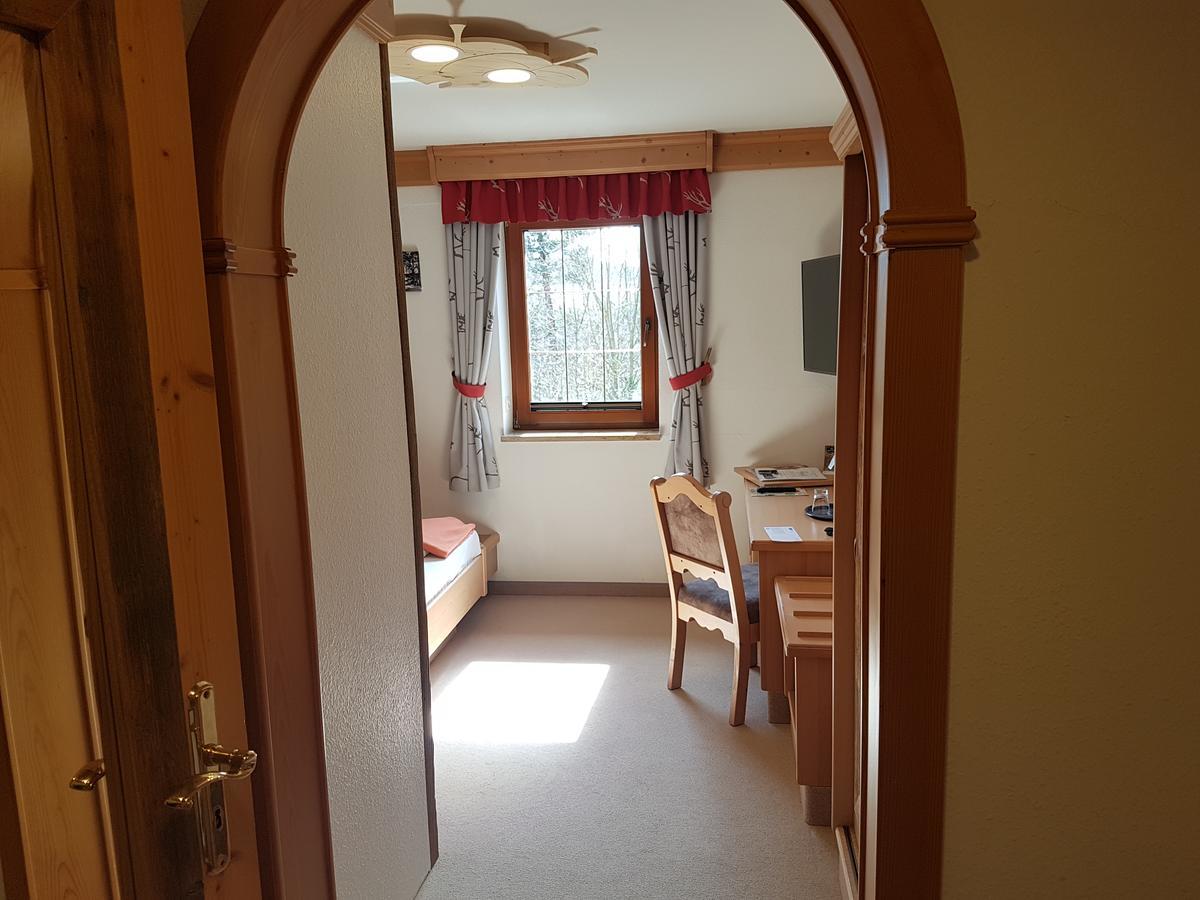 Hotel Und Restaurant Koehlerhuette - Fuerstenbrunn Beierfeld Екстериор снимка